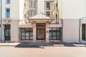 Austral Exterieur Devanture (1) BD