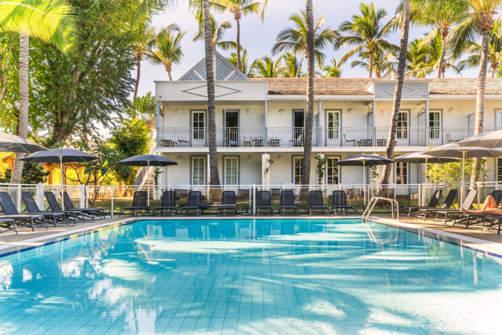 Alamanda Piscine (2)